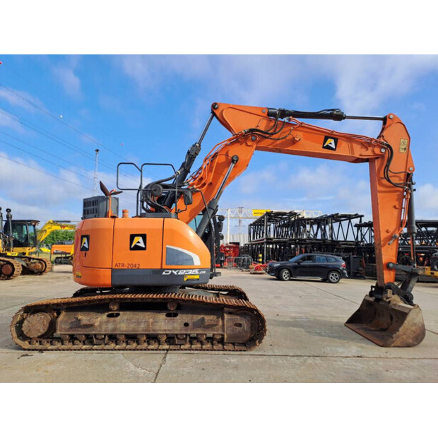 2016 دووسان DX235LCR-5-41097723