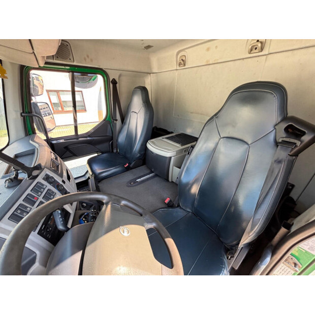 2016 Volvo FL250-41097914