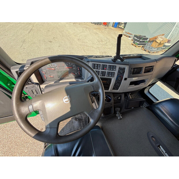 2016 Volvo FL250-41097915