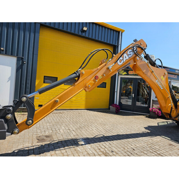 2025 CASE 570SV-41098540