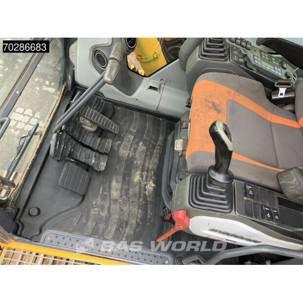 2017 Doosan DX255LC-5-41099059
