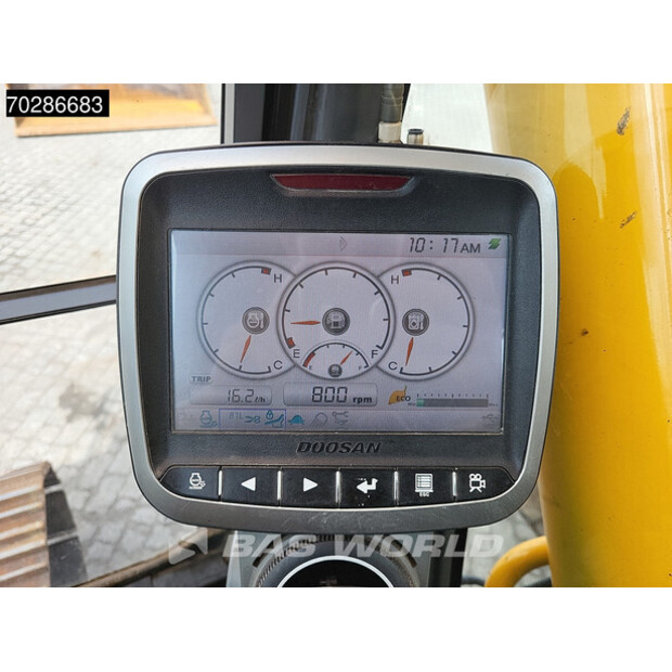2017 Doosan DX255LC-5-41099070