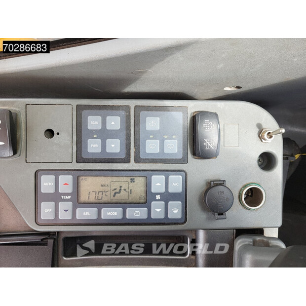 2017 Doosan DX255LC-5-41099071