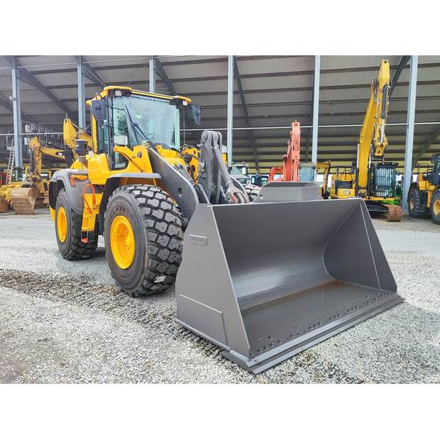 2022 Volvo L110H-41103586