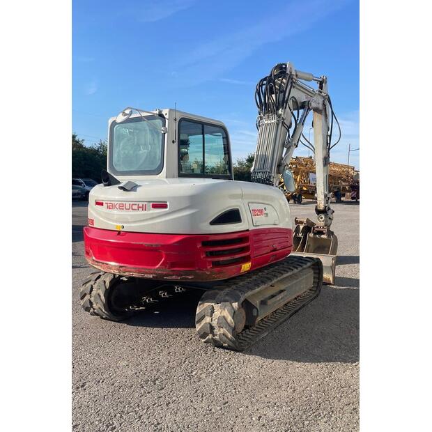 2019 تاكوتشي TB290-41103681