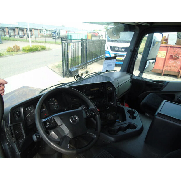 2013 Mercedes-Benz Antos 1824-41112695