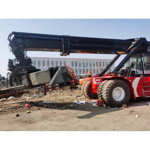 2021 كالمار DRS4527-41114041