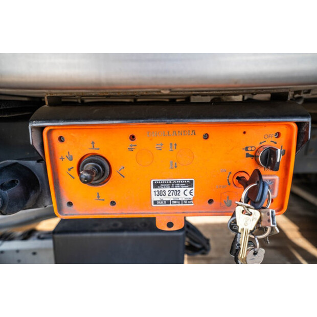 2013 Volvo FL 240-41114582