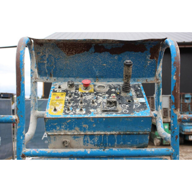 2003 Genie Z-30/20N-41115096