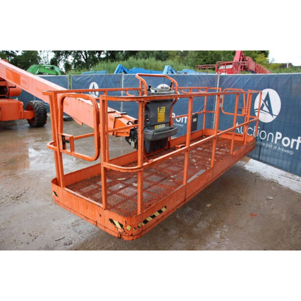 2011 جيه ال جي 680S-41115190