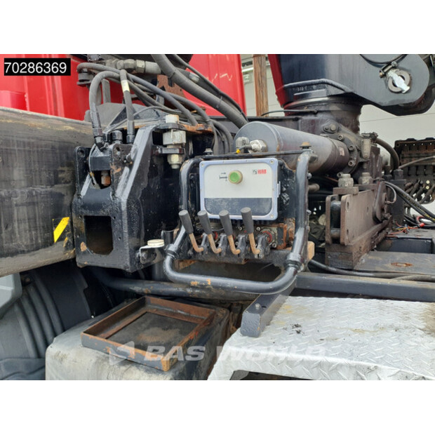 1997 Scania P124-41116529