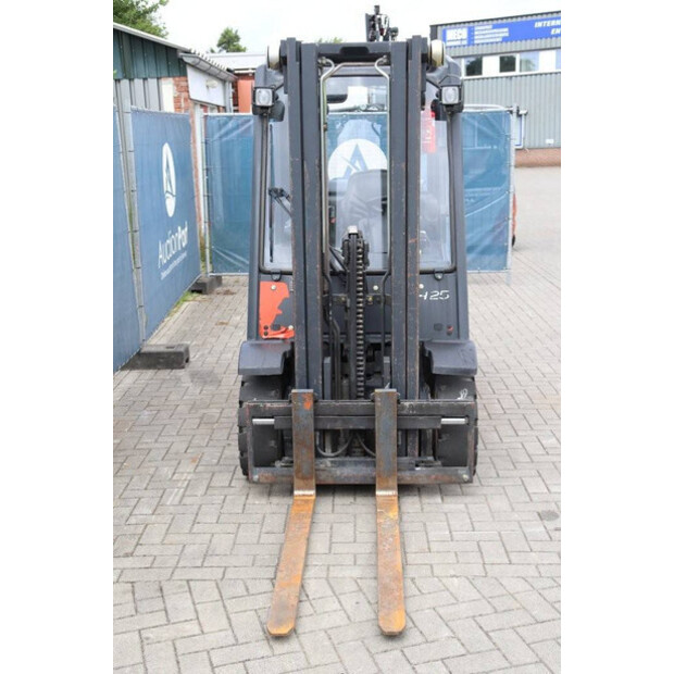 2010 ليندي H25T-41117140