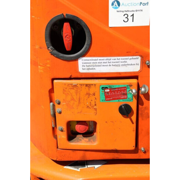 2006 جيه ال جي TOUCAN 800 A-41117382