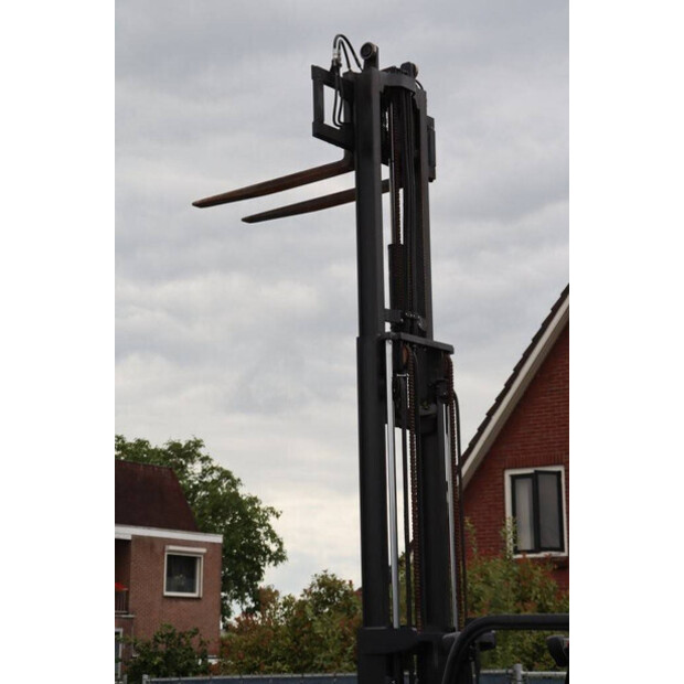 2019 دووسان G25P-7-41117798