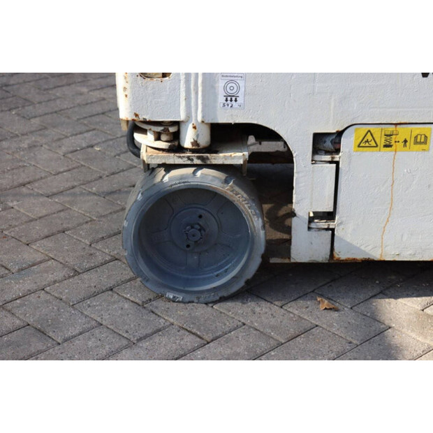 2014 Genie GS1532-41117976