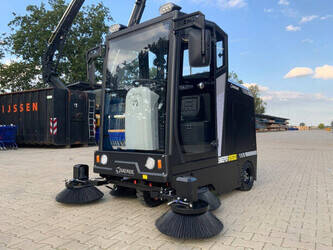 Image for SWEEPERS 2025 Kremer KRS100