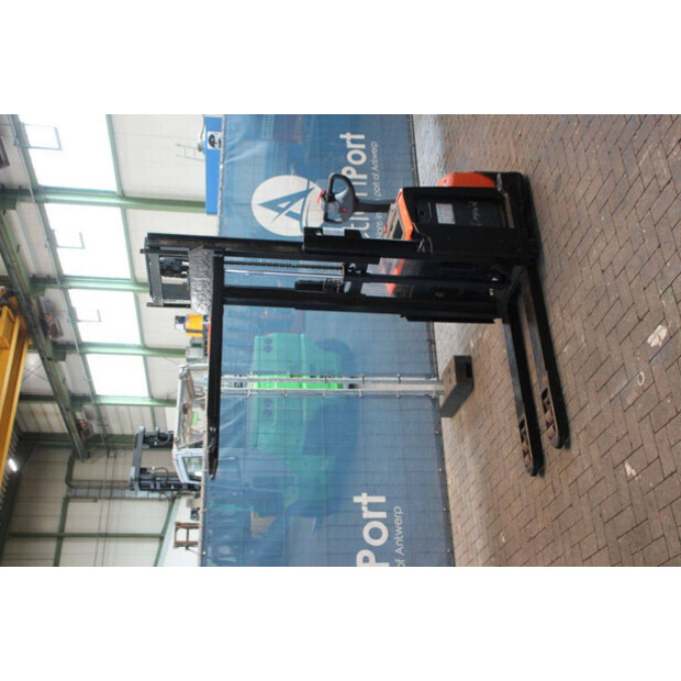 2015 BT SWE140L-41118812