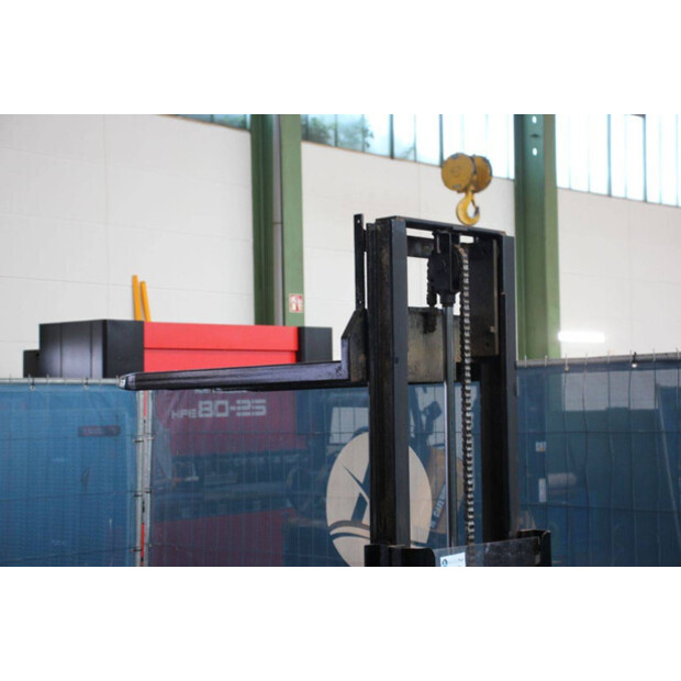 2015 BT SWE140L-41118815
