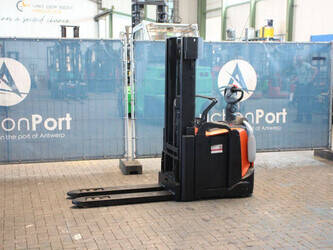 Image for Pedestrian Pallet Stacker 2016 BT SPE200L