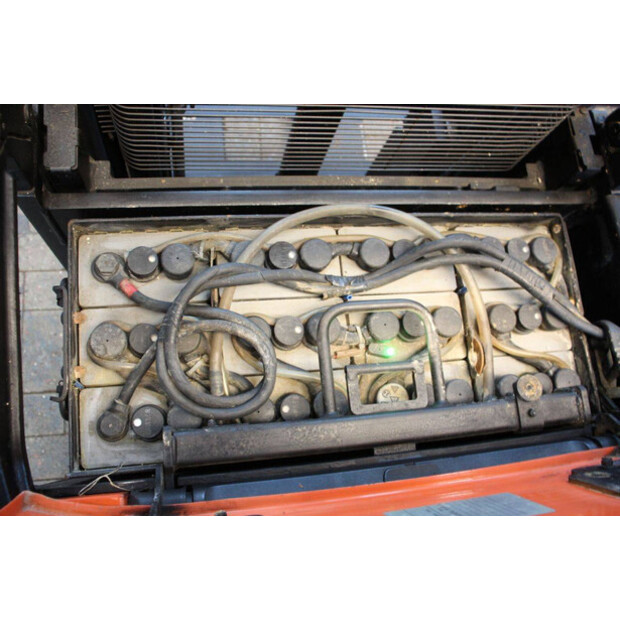 2016 بي تي SPE200L-41119068