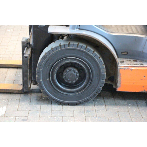 2009 Toyota 02-8FGF25-41119138