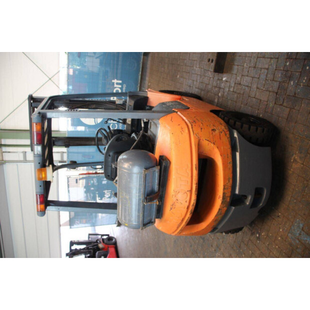 2003 Toyota 42-7FGF25-41119439