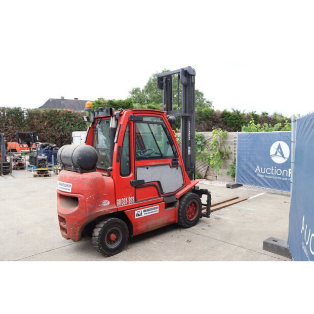 2014 UNICARRIERS UG1D2A32LQ-41120160