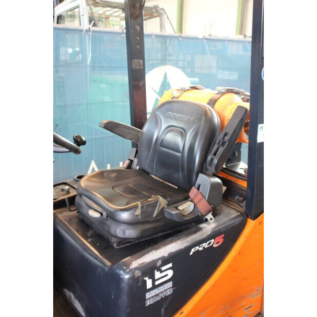 2007 دووسان G15S-5-41120273