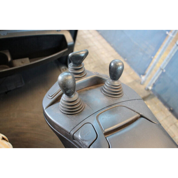 2015 ليندي H25T-02-41120398