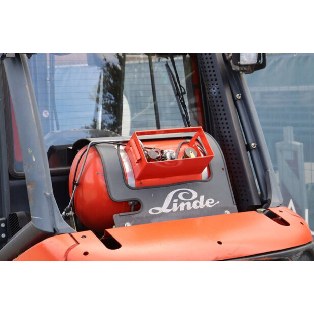 2010 Linde H25T-41120711
