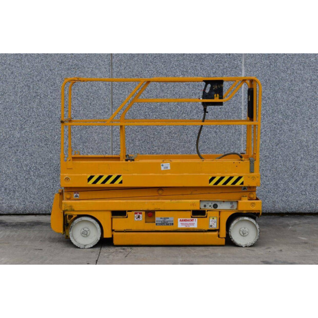 2002 هولوت COMPACT 8-41120824