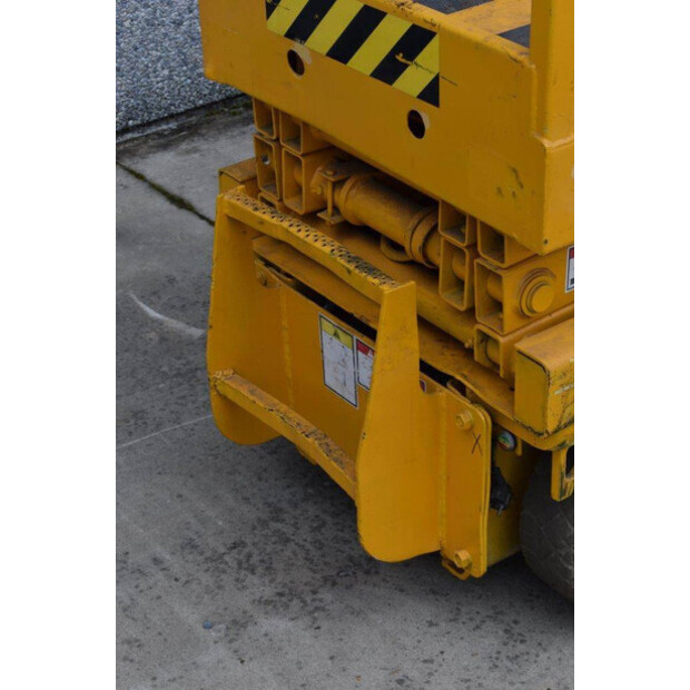 2002 هولوت COMPACT 8-41120828