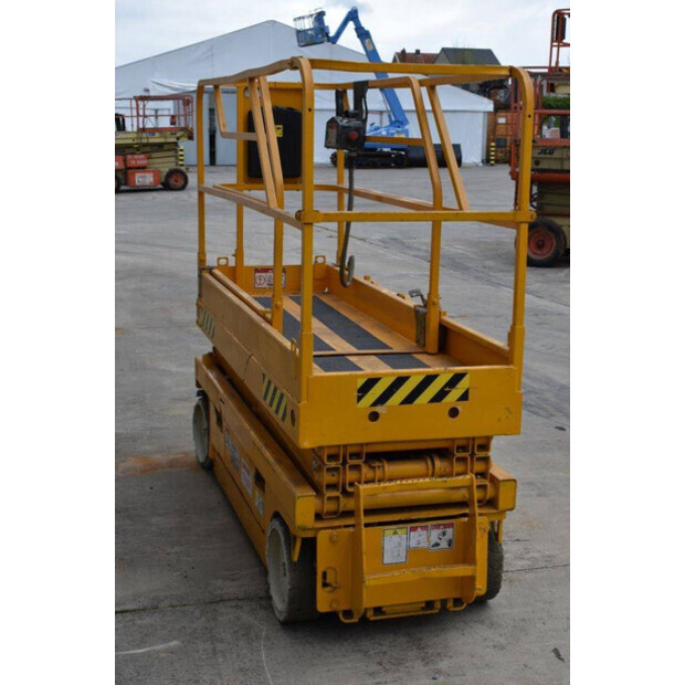 2002 هولوت COMPACT 8-41120831