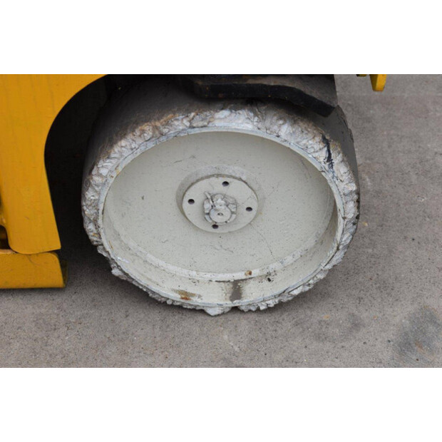 2002 هولوت COMPACT 8-41120845