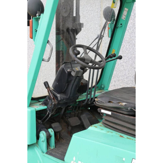 2004 ميتسوبيشي FD45K-41120874