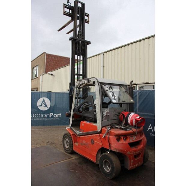 2004 بي تي CBG 25-41121127