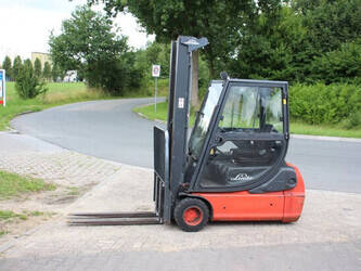 Image for FORKLIFTS 2002 Linde E18C-02
