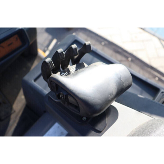 2016 جنجهينريتش EFG 216-41121284