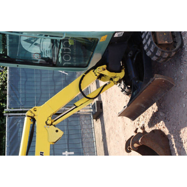 2011 YANMAR SV17-EX-41121704