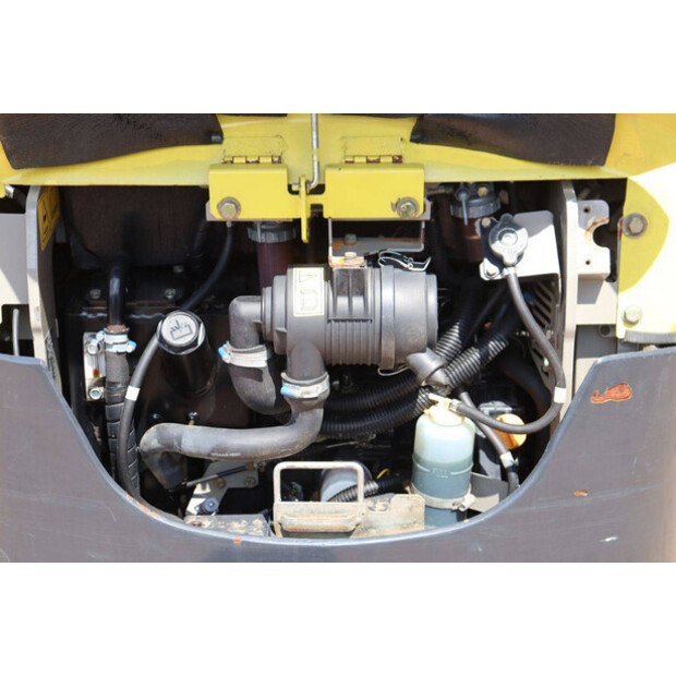 2011 YANMAR SV17-EX-41121718