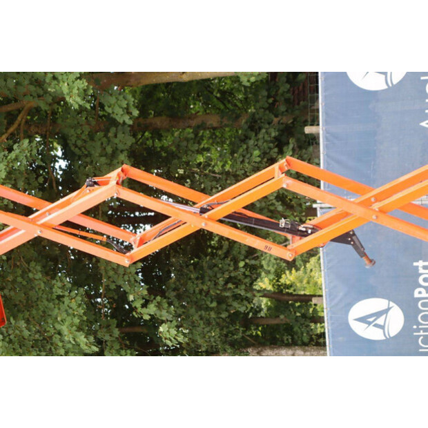 2015 JLG R6-41121878