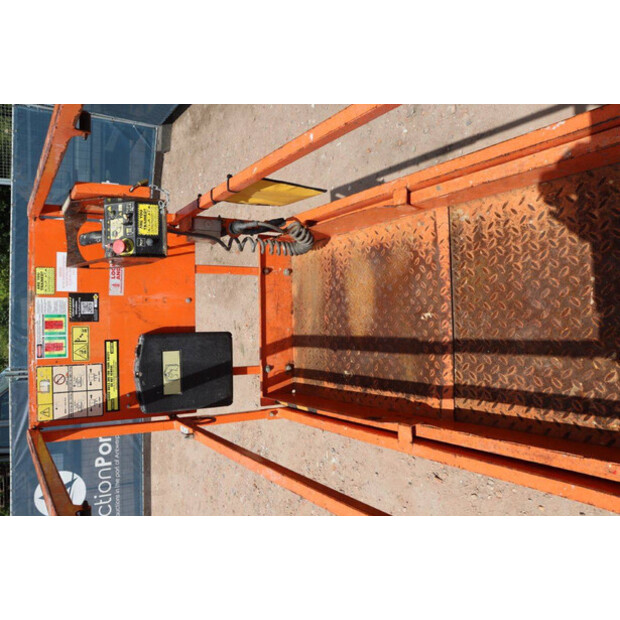 2015 JLG R6-41122002
