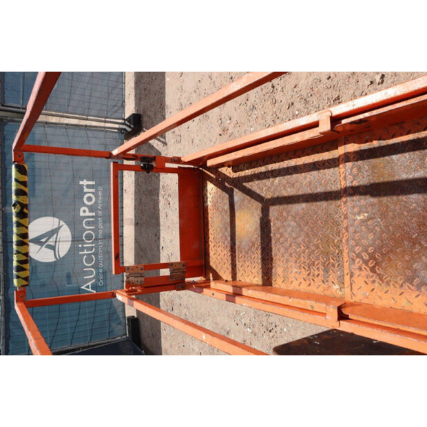 2015 JLG R6-41122004