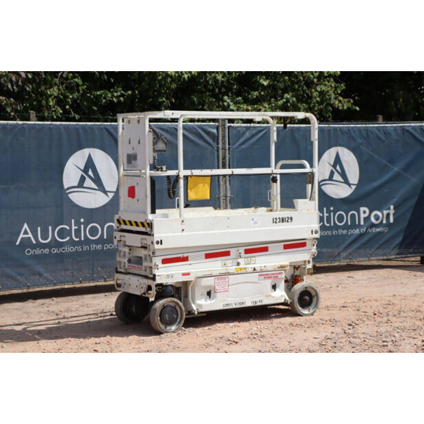 2015 JLG 1930 ES-41122026