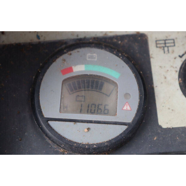 2012 Aichi SV08CNL-41122244