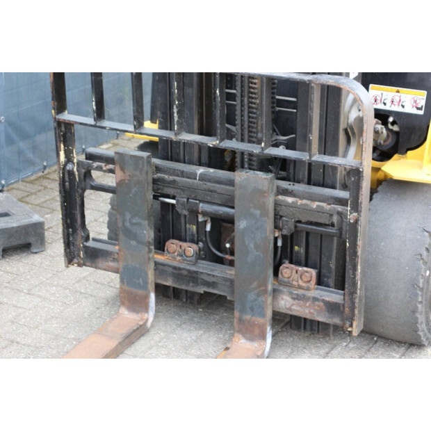 2017 Yale ERP25VLE2145-41123458