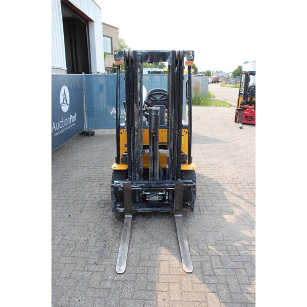 2009 Hyundai 25B-9-41123798