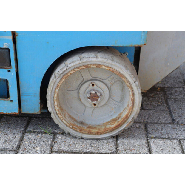 2012 Genie GS 1932-41124002