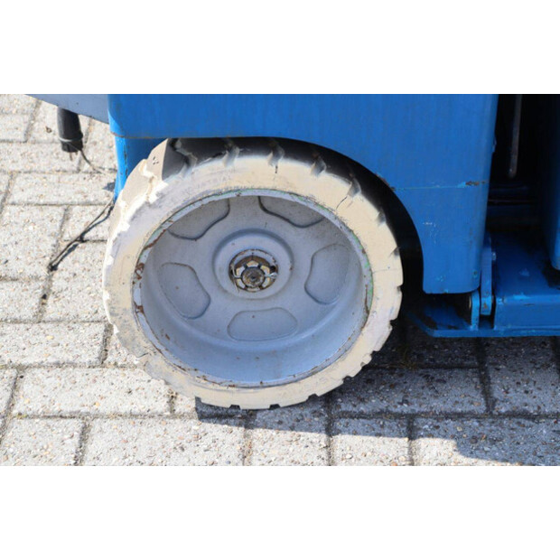 1999 Genie GS-2646-41124068