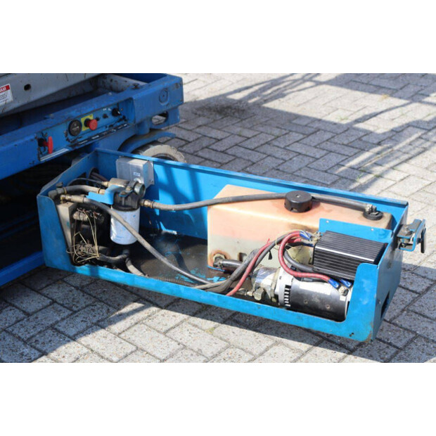 1999 Genie GS-2646-41124077